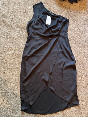 Elegant One-Shoulder Black Dress by